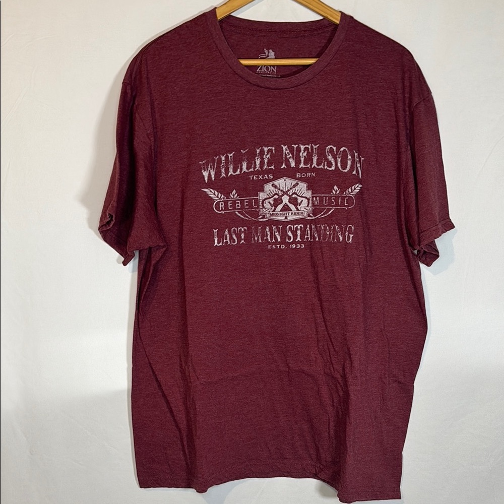 Willie Nelson Zion rootswear Men's Maroon Graphic T-Shirt size XL last man